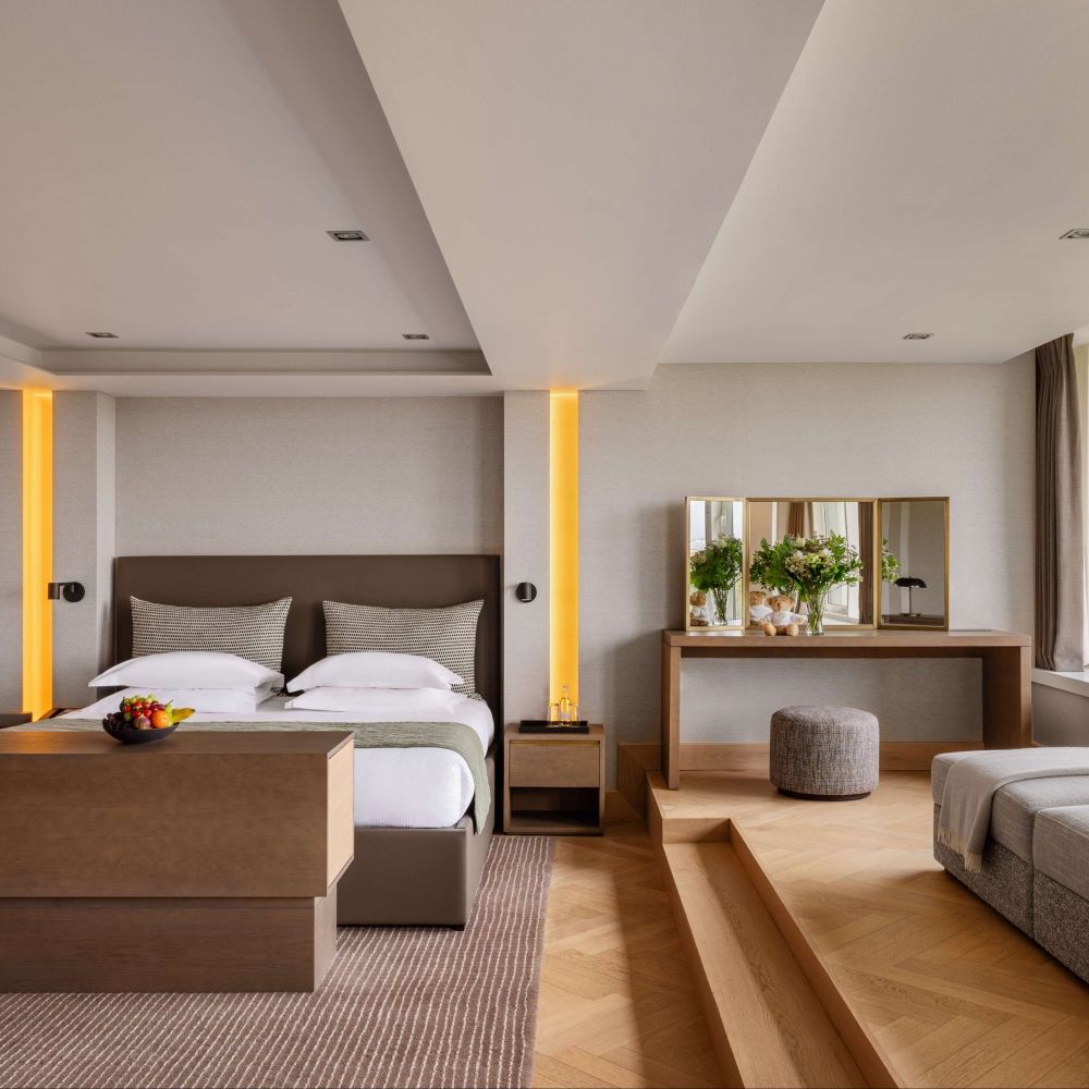 The newly refurbished Royal Suite is a contemporary one bedroom suite featuring a dining room, kitchenette and separate guest cloakroom.