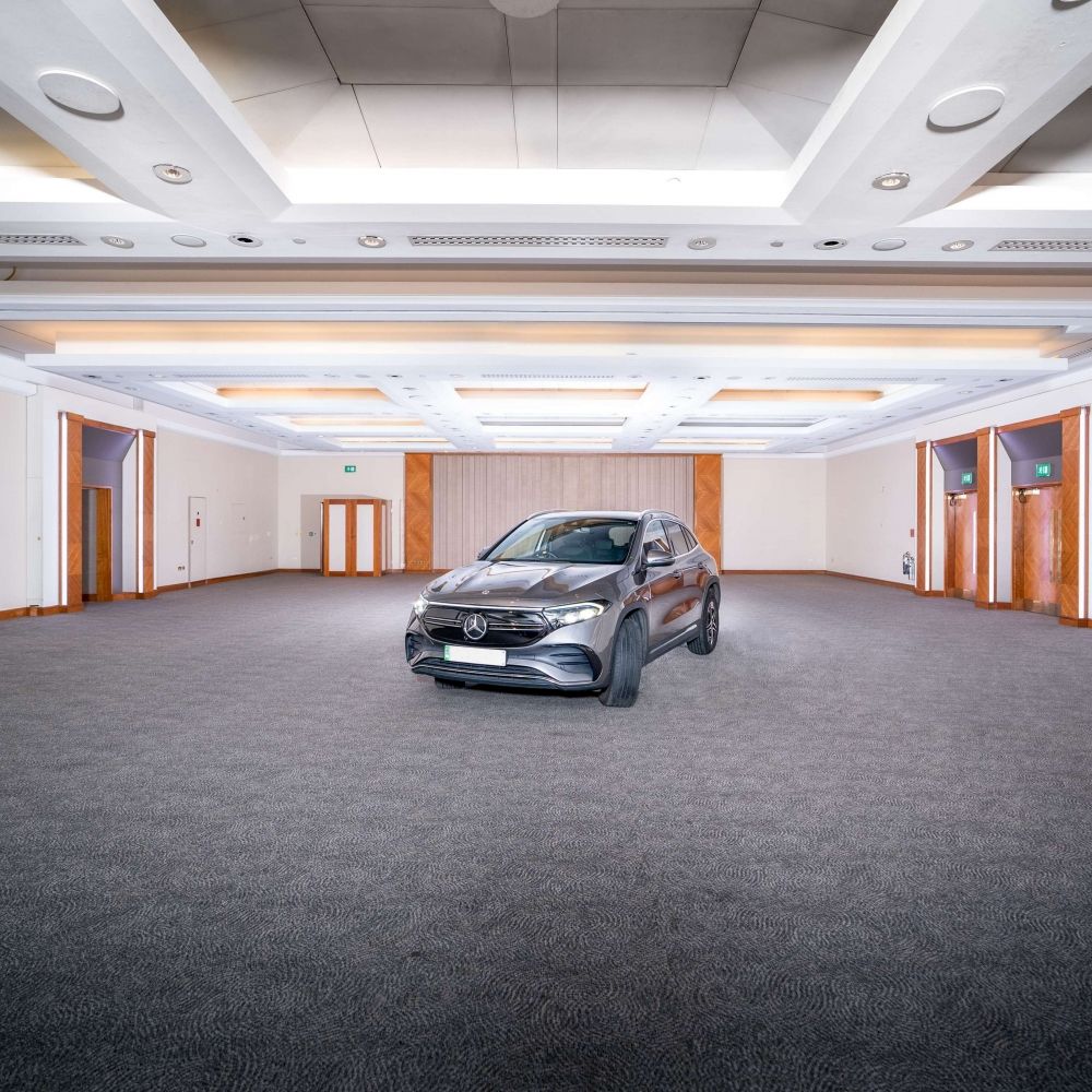 Royal Garden Hotel offers stylish venues, perfect for large schale events such as product launches, gala dinners and shows.