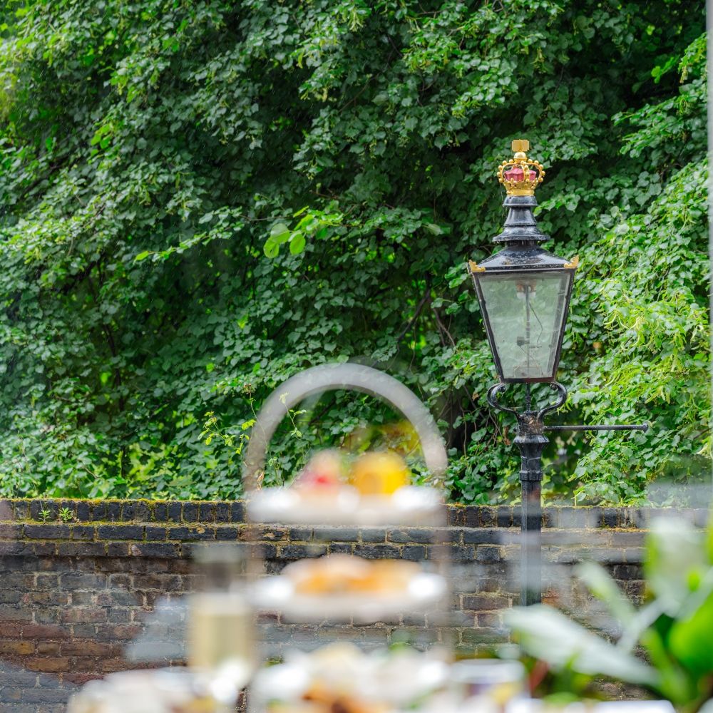 Origin Kensington is located right next to Kensington Palace and Gardens.
